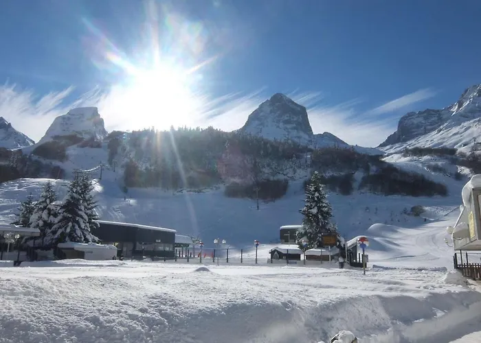 3 Pers Proche Pistes, Balcon Et Cheminee - Fr-1-400-118